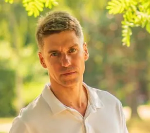 Алексей Титович, коммерческий директор Redround